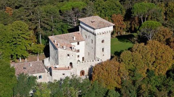 Castello Gubbio - Villa Holiday - Oliver's Travels