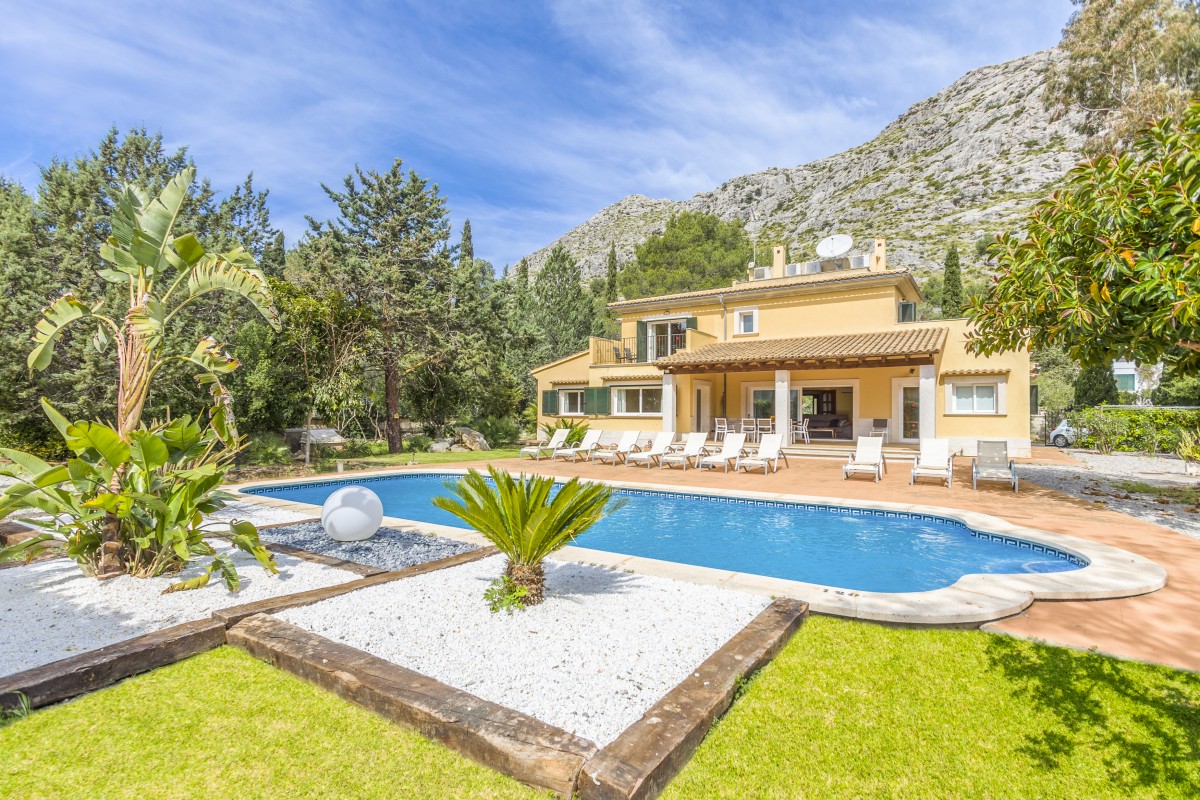 travel villas mallorca