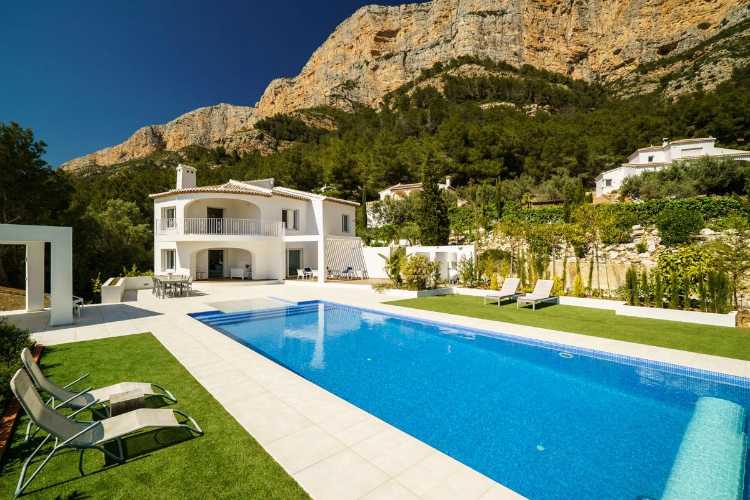 Top 9 Villas in Costa Blanca | Oliver's Travels