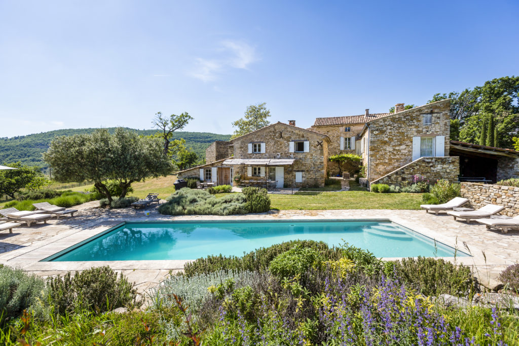 Le Hameau de l'Horizon - villas and chateaux in Provence