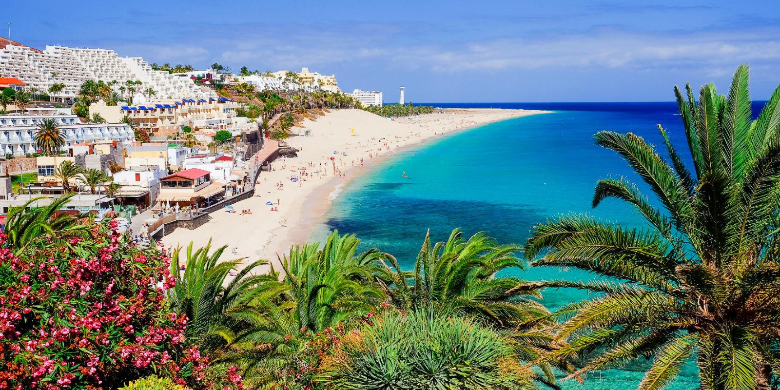 Beach lovers home from home in sunny Gran Canaria, Playa del