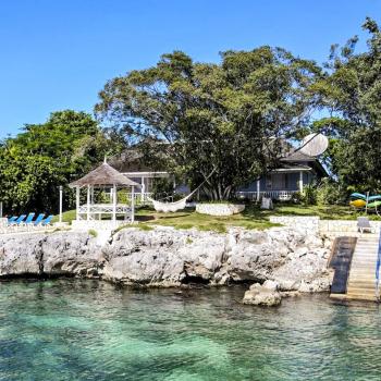 Sea Haven on Discovery Bay, Jamaica | Oliver's Travels