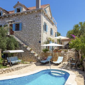 Villa Wendelin, Brac | Oliver's Travels