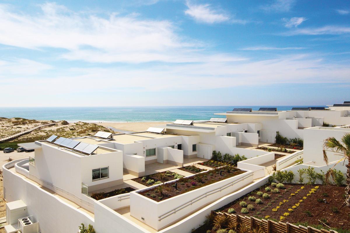 Beachfront Apartment Ii, Praia D'el Rey 