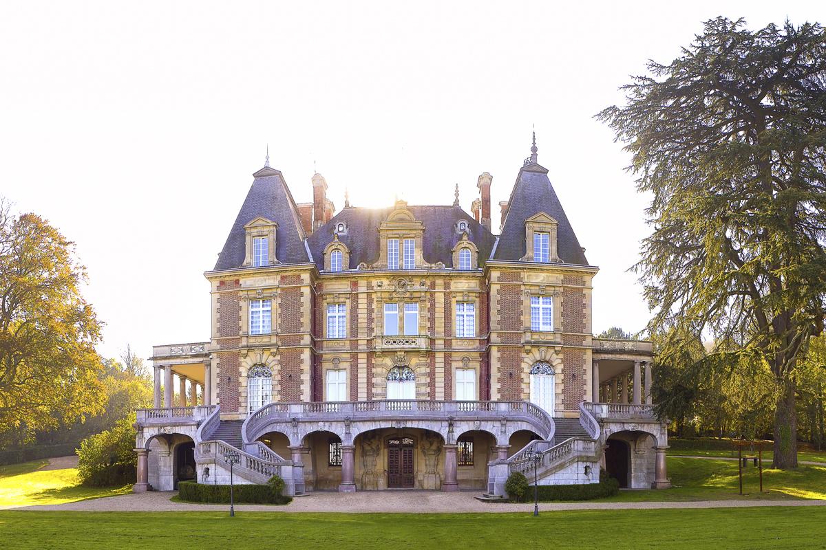 Chateau Royal, Paris Region | Oliver's Travels