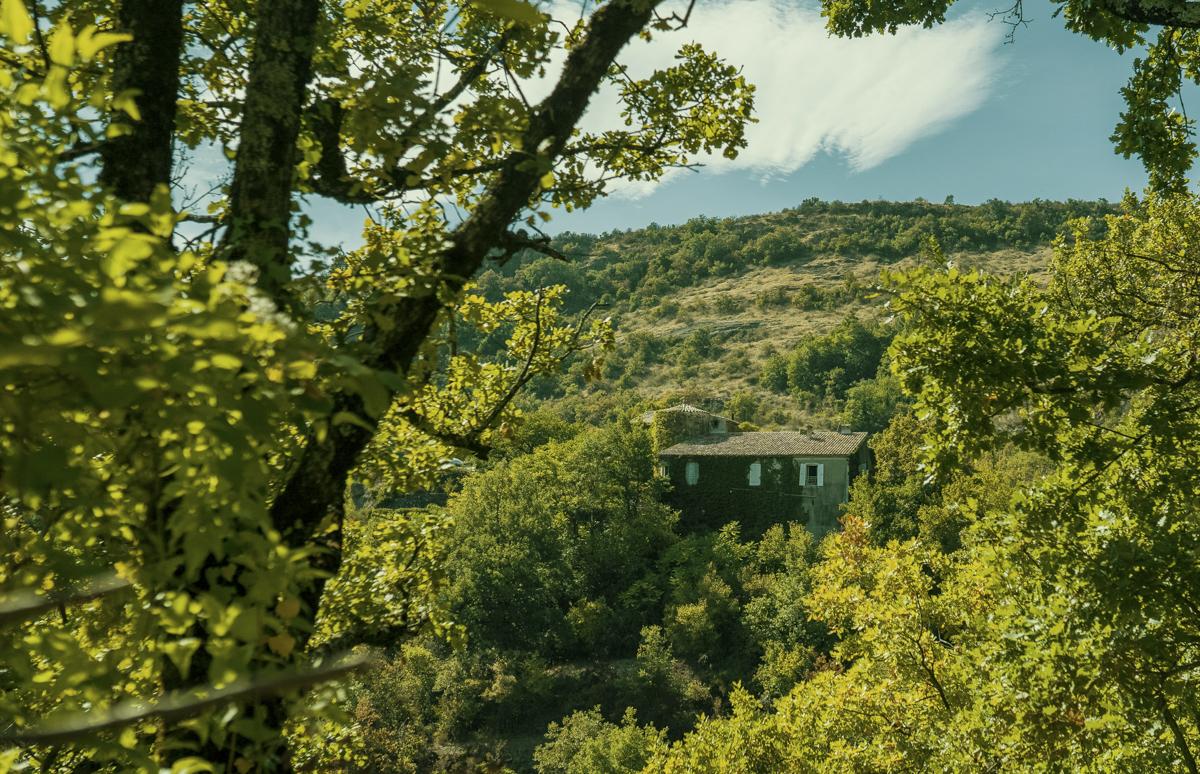 Calendrier Petanque Rhone 2023 Chateau Sauvage, Rhone-Alpes | Oliver's Travels