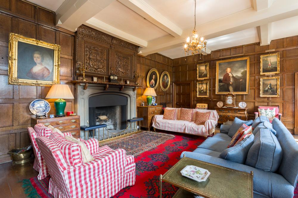 Jacobean Manor, North Wales | Oliver's Travels