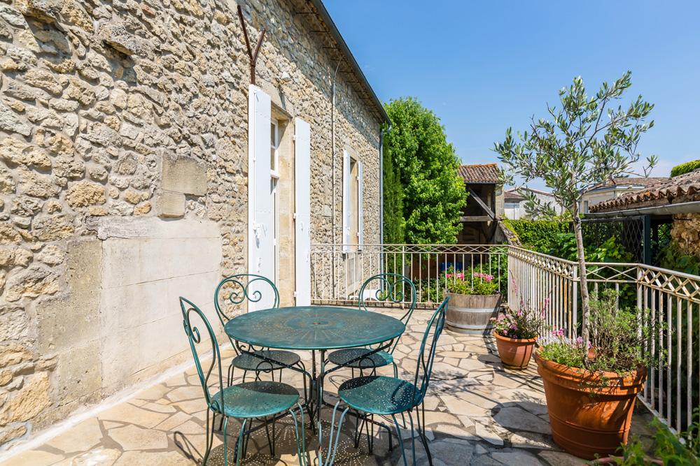 Maison Acacia, St-Émilion | Oliver's Travels