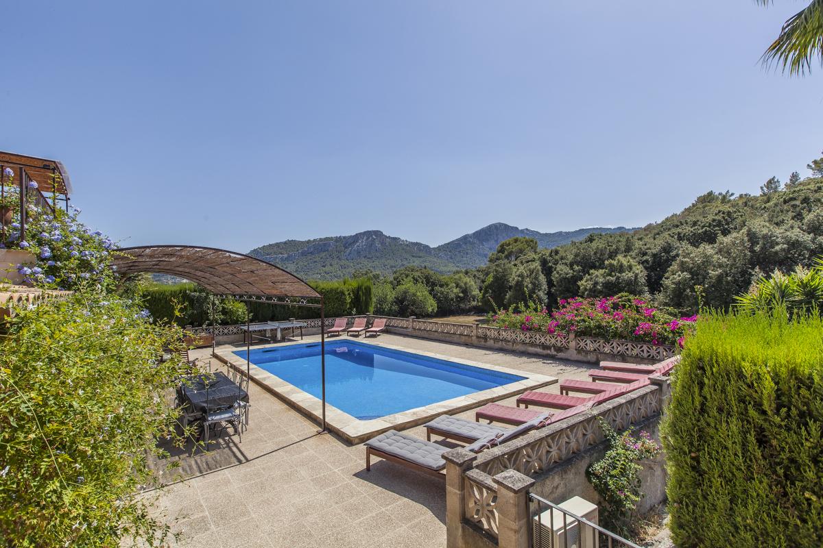 Villa Crista, Pollensa | Oliver's Travels