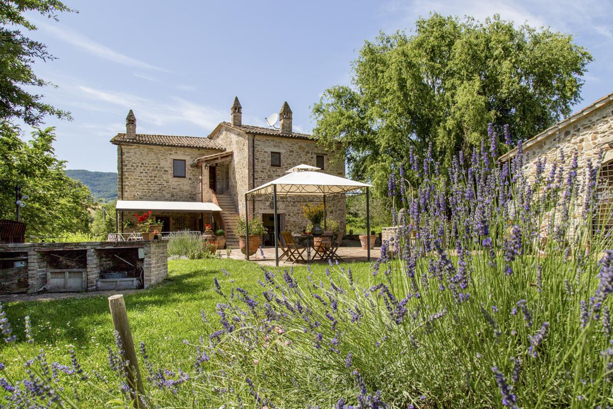 Villa Francis, Umbria | Oliver's Travels