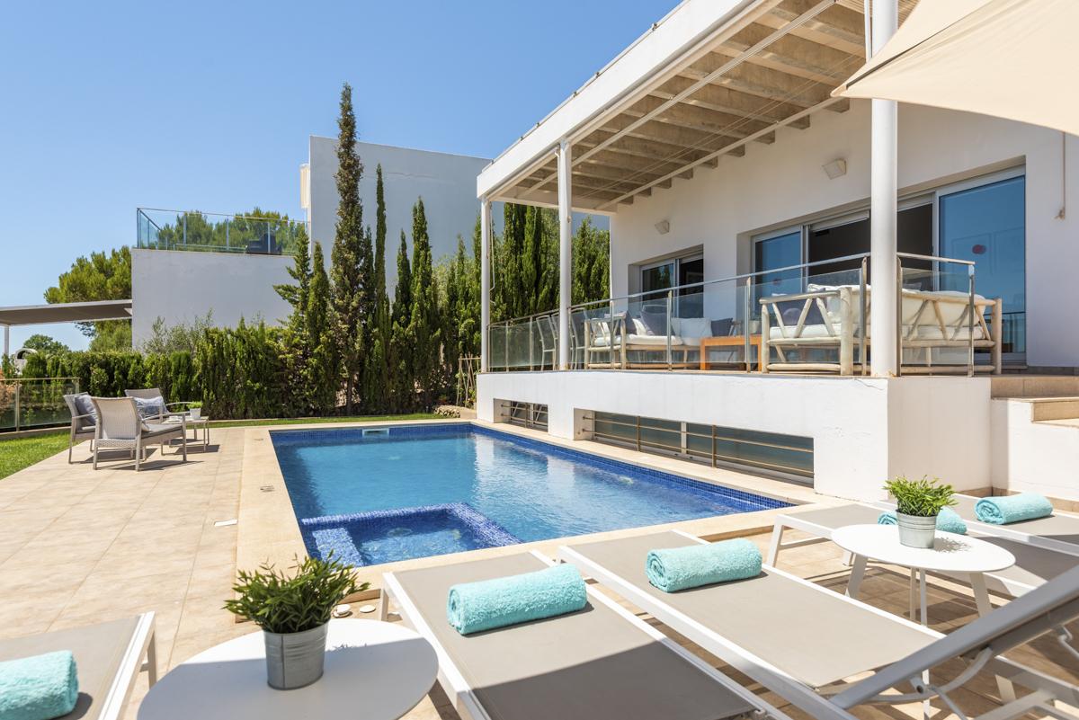 Villa Orquidea Menorca, Son Bou | Oliver's Travels