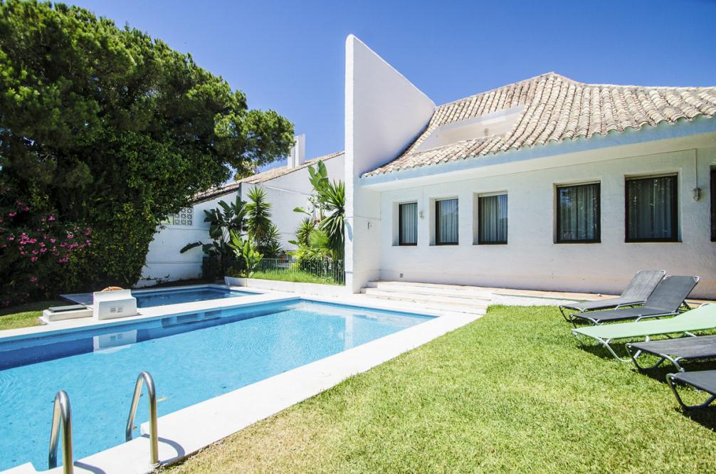 Villa Calendula, Puerto Banus | Oliver's Travels