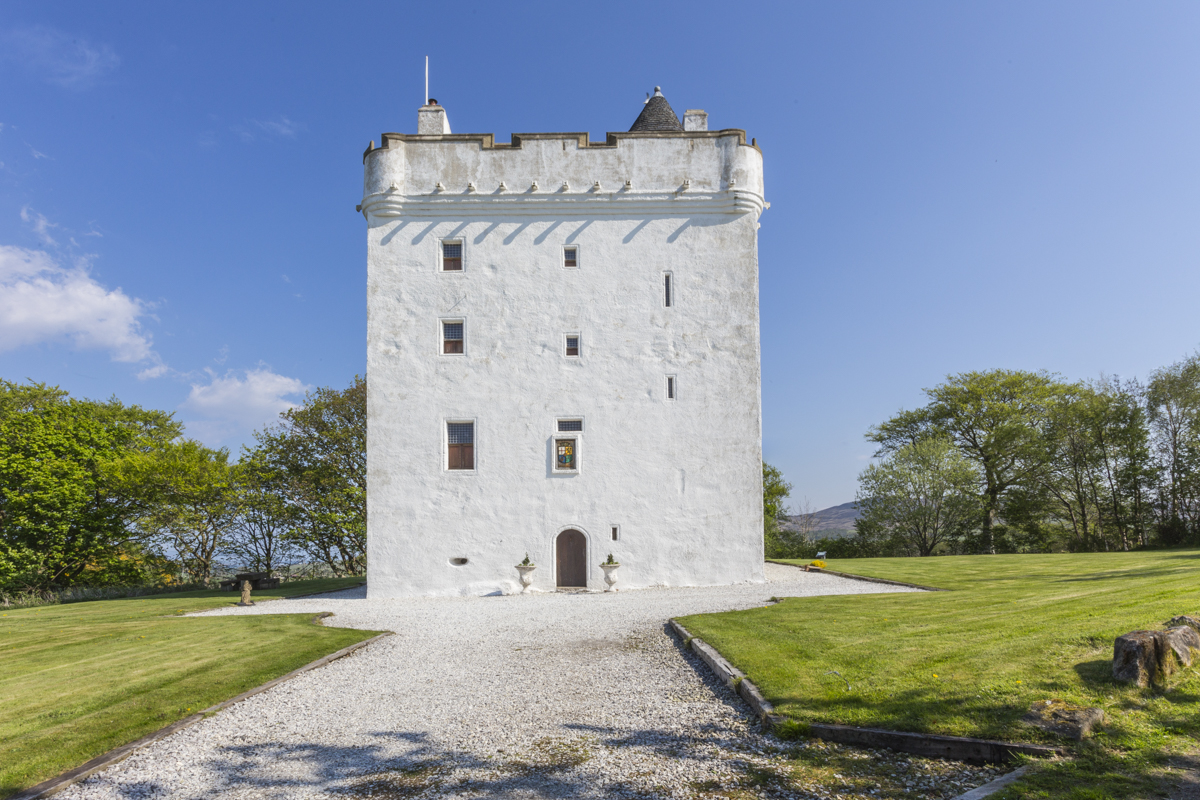 Medieval Decor Wall Hanging Tapestry, Old Scottish Castle in